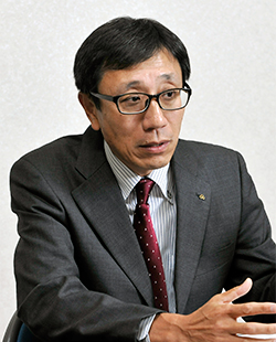 小川 信次郎氏