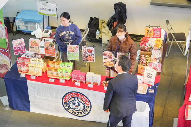お土産品販売ブースの様子