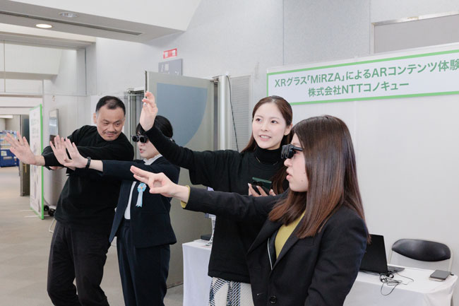 お土産品販売ブースの様子