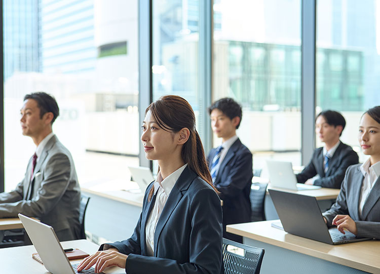 -株式会社SYNQAI-五つの傾向から学ぶAI研修の成果を上げるためのポイント