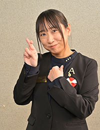 秋元 由⾹利さん