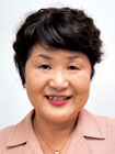 山野 真理氏