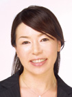 依藤 由香氏