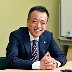 お客様サービス部 カスタマーセンター センター長 引野 隆明氏