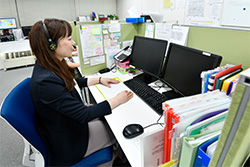 電話応対の様子